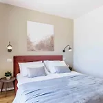 Apartament 25